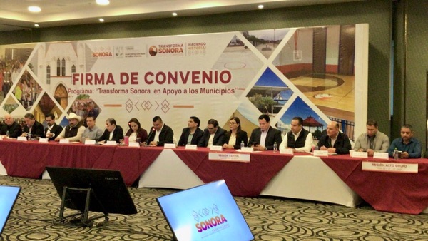Firma Alcalde convenio Cecop 2024 en Hermosillo
